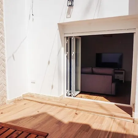 En Pleno Centro De Jerez Con Patio Privado *